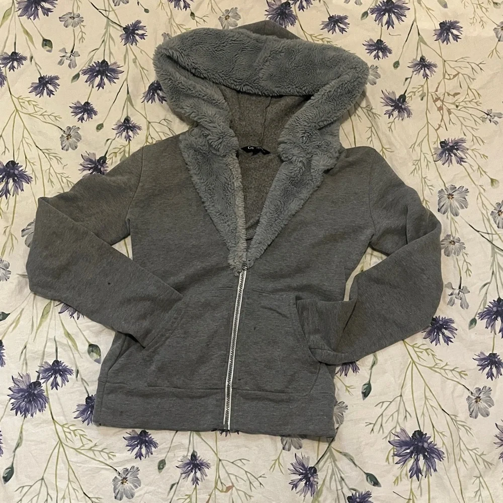 Custom Grey Zip Up Hoodie ๐งฅ โ Sherpa Lined Fall Jacket XS/S - Picture 3 of 8